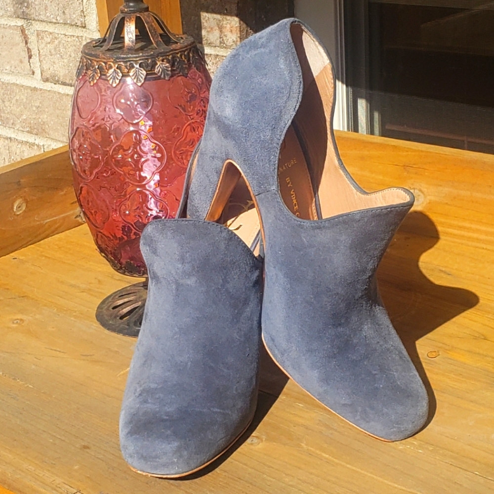 Vince Camuto Blue Suede Heels / Booties